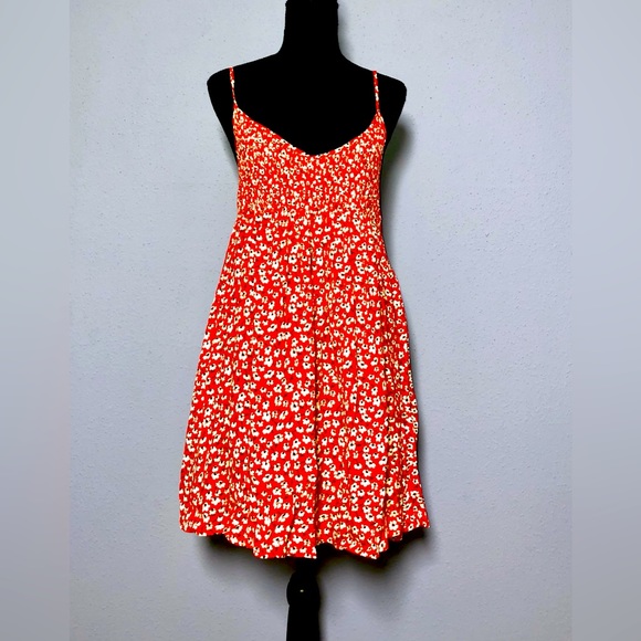 NWOT Lulu’s dress size L - Picture 2 of 11